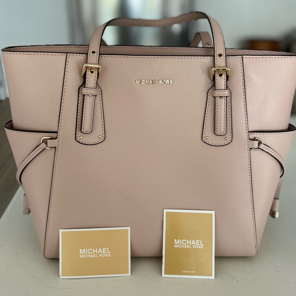 Michael Kors Voyager Purse-Soft Pink